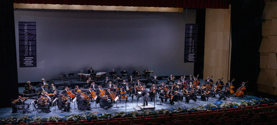 La Orquesta Sinfónica de la Universidad de Guanajuato, el violinista Yury Revich y Sigma Project se presentaron con gran éxito en el FMM